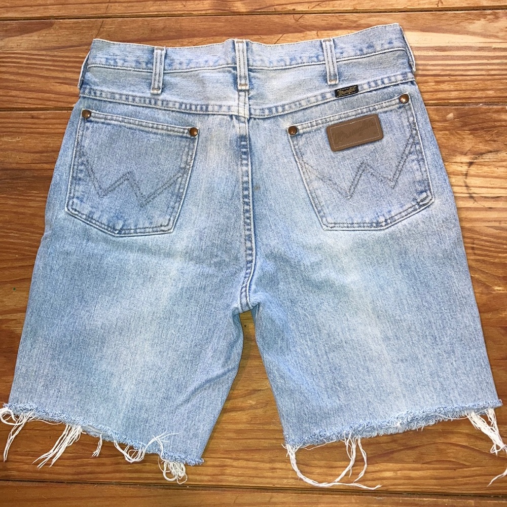 Cut-off Wrangler jean shorts